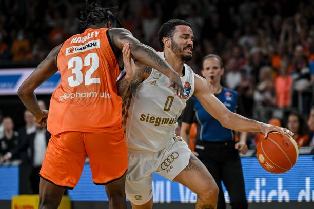 续约谈判成 续约谈判成