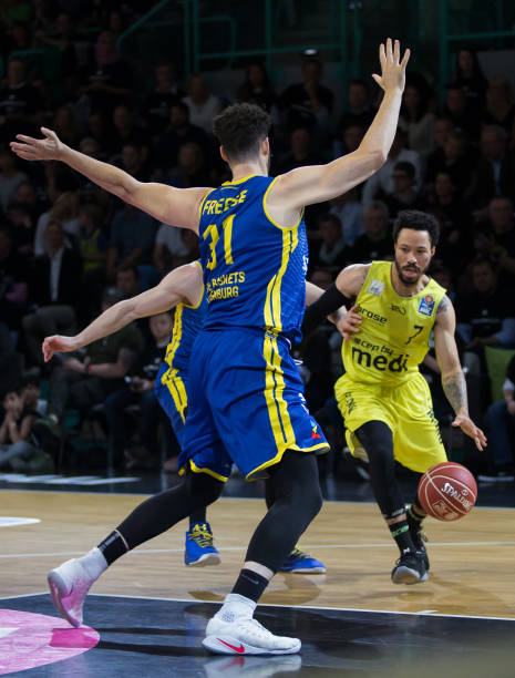 入新的战术 入新的战术